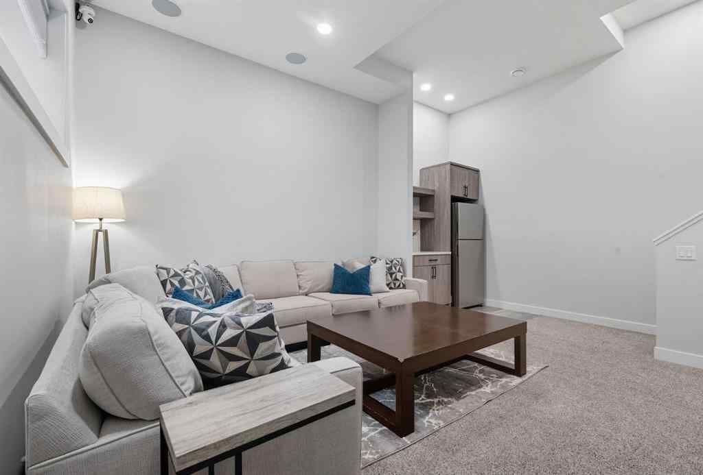 MLS® A2256351 - 305 Sundown Road  in Sunset Ridge Cochrane, Residential