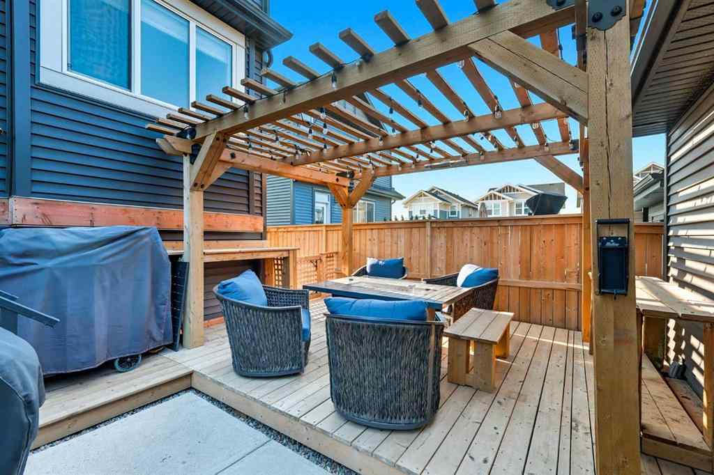 MLS® A2256351 - 305 Sundown Road  in Sunset Ridge Cochrane, Residential