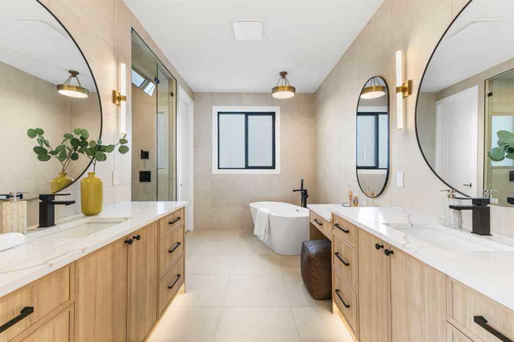 MLS® A2256353 - 430 21 Avenue NE in Winston Heights/Mountview Calgary, Residential