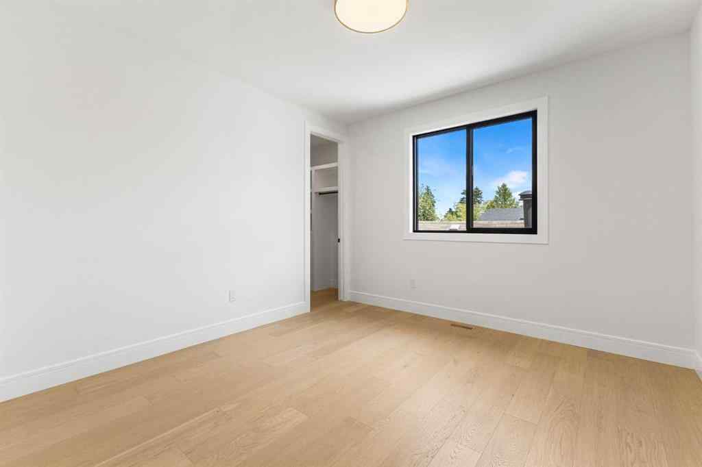 MLS® A2256353 - 430 21 Avenue NE in Winston Heights/Mountview Calgary, Residential