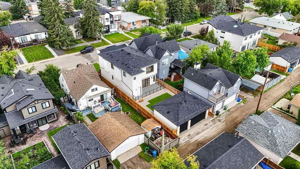 MLS® A2256353 - 430 21 Avenue NE in Winston Heights/Mountview Calgary, Residential