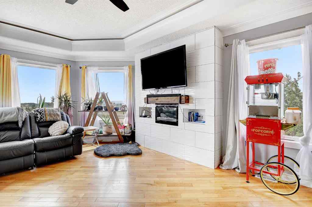 MLS® A2256361 - 1101 Redlow Drive  in NONE Beaverlodge, Residential