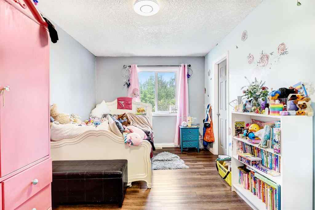 MLS® A2256361 - 1101 Redlow Drive  in NONE Beaverlodge, Residential