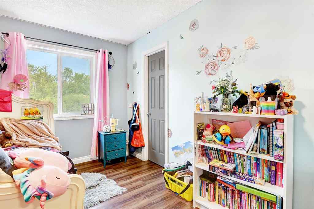 MLS® A2256361 - 1101 Redlow Drive  in NONE Beaverlodge, Residential