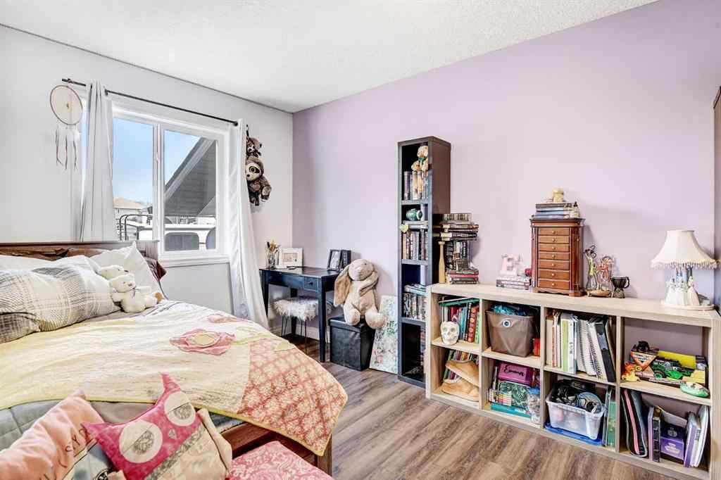 MLS® A2256361 - 1101 Redlow Drive  in NONE Beaverlodge, Residential