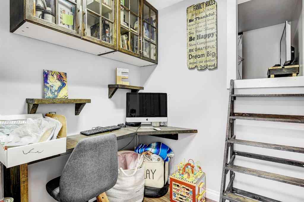 MLS® A2256361 - 1101 Redlow Drive  in NONE Beaverlodge, Residential