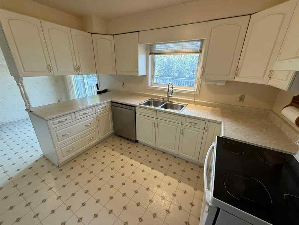 MLS® A2256363 - 122 Dorin Drive  in Hardisty Hinton, Residential