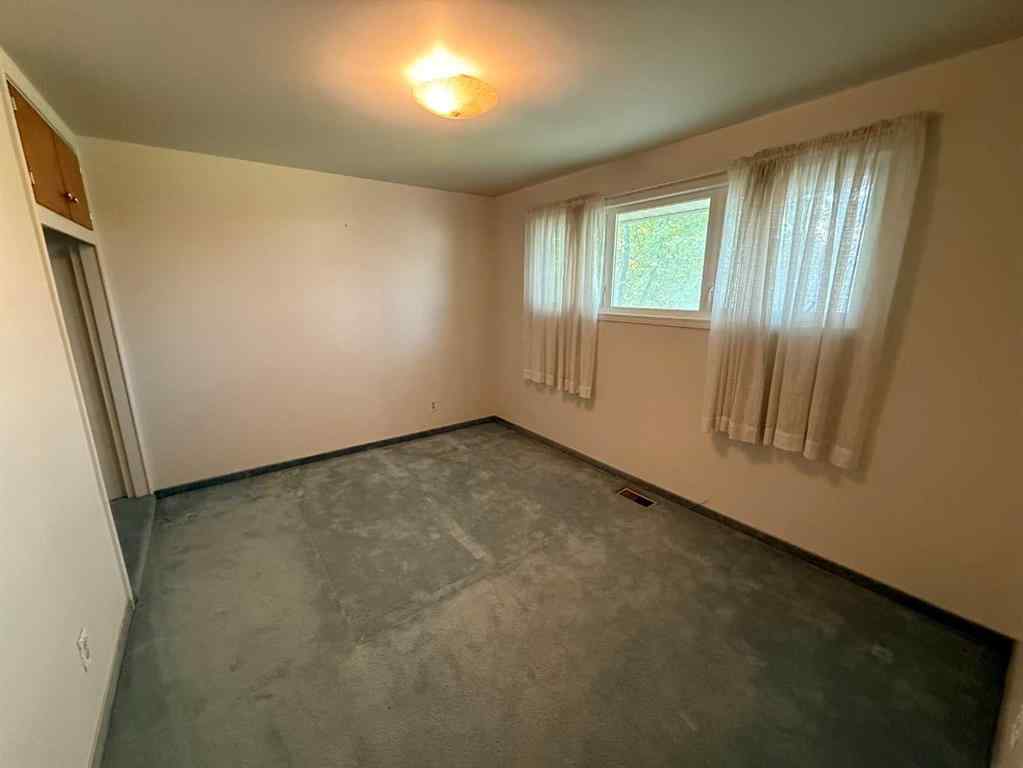 MLS® A2256363 - 122 Dorin Drive  in Hardisty Hinton, Residential