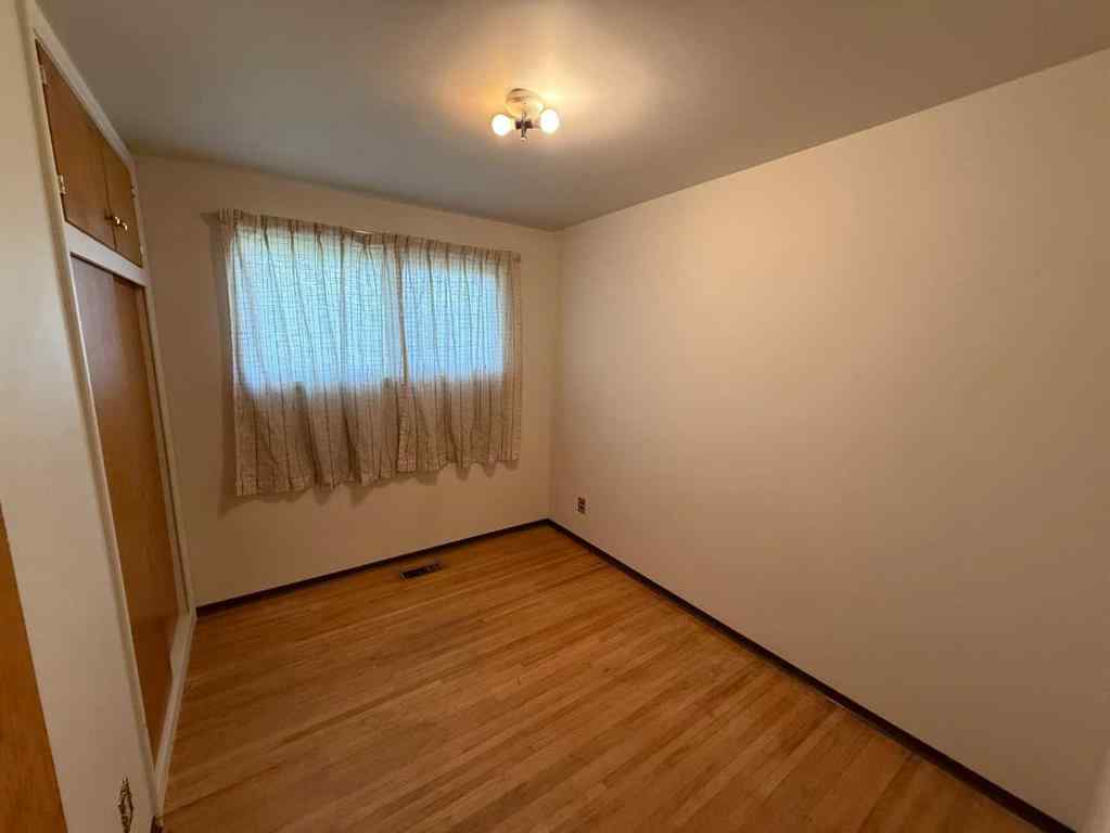 MLS® A2256363 - 122 Dorin Drive  in Hardisty Hinton, Residential