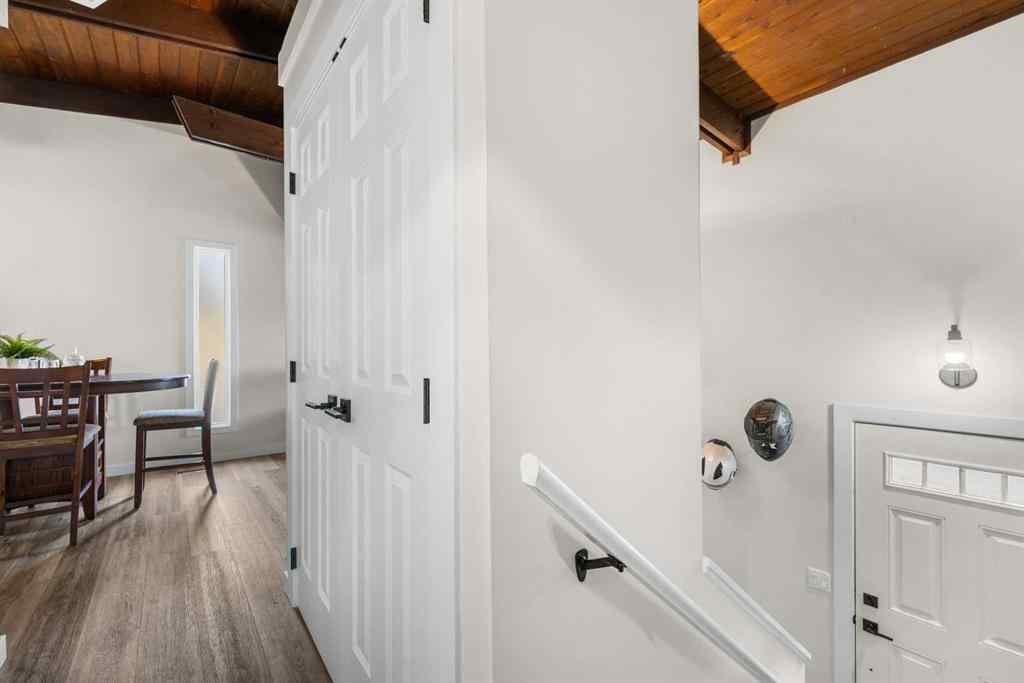 MLS® A2256368 - 615 Sabrina Road SW in Southwood Calgary, Residential