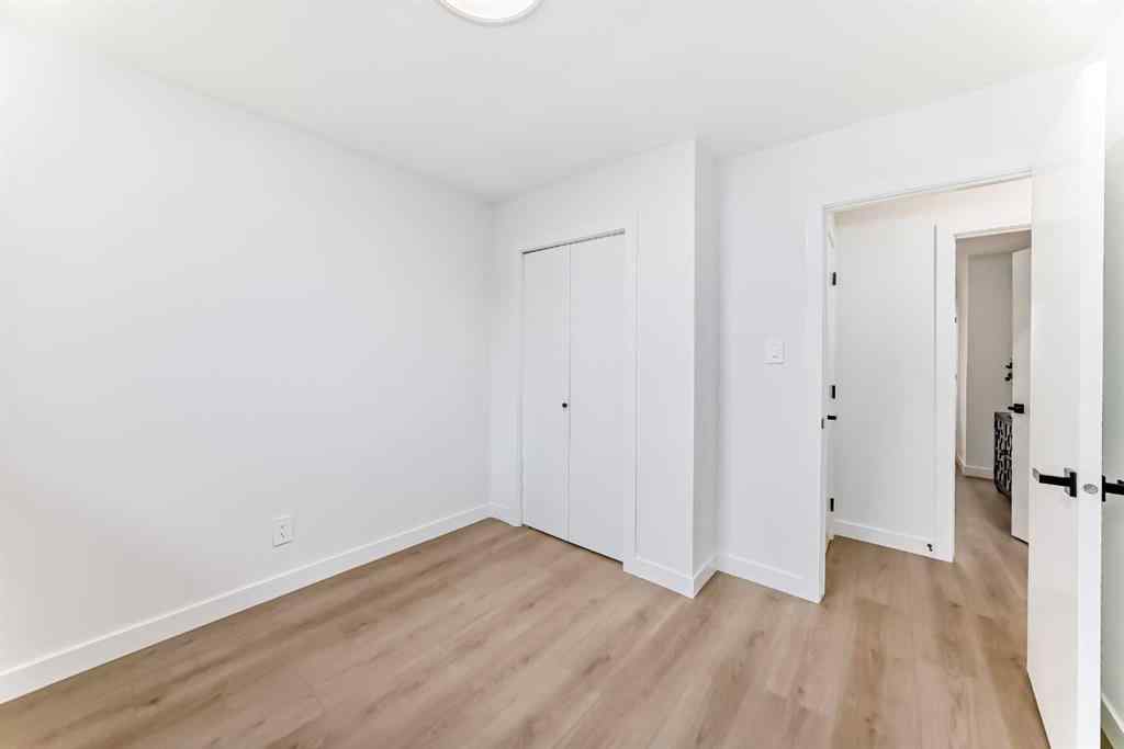 MLS® A2256369 - 636 Cedarille Way SW in Cedarbrae Calgary, Residential