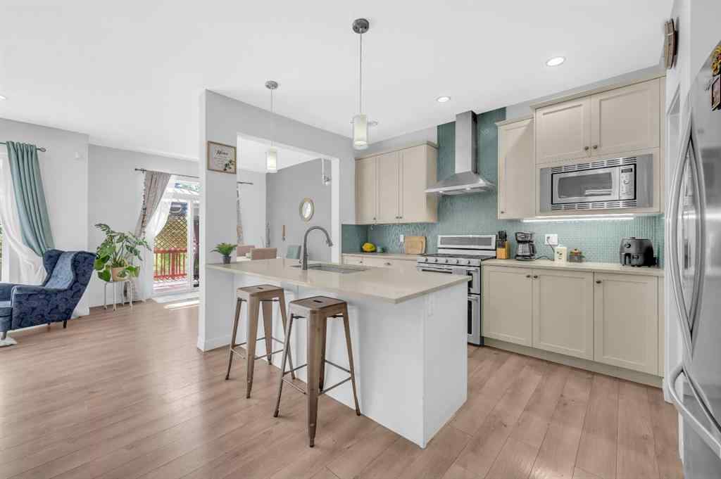 MLS® A2256374 - 325 Bayview Way SW in Bayview Airdrie, Residential