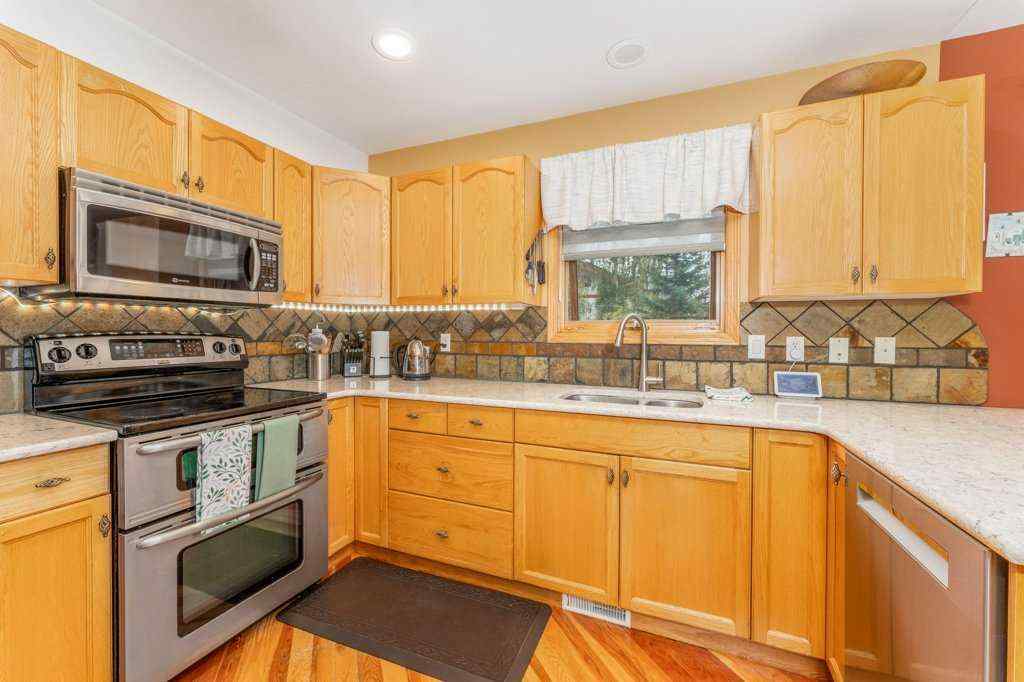 MLS® A2256376 - 270 Lady MacDonald Drive  in Avens/Canyon Close Canmore, Residential