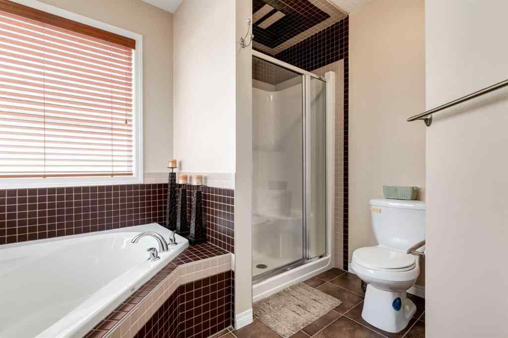 MLS® A2256377 - 82 Everglen Crescent SW in Evergreen Calgary, Residential