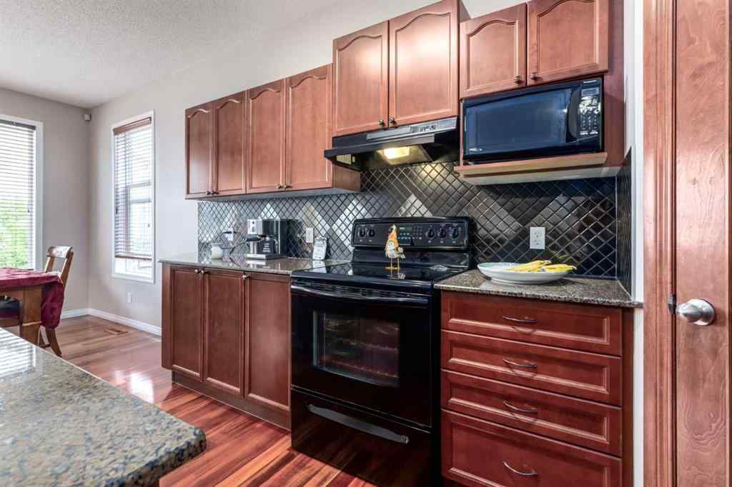 MLS® A2256377 - 82 Everglen Crescent SW in Evergreen Calgary, Residential