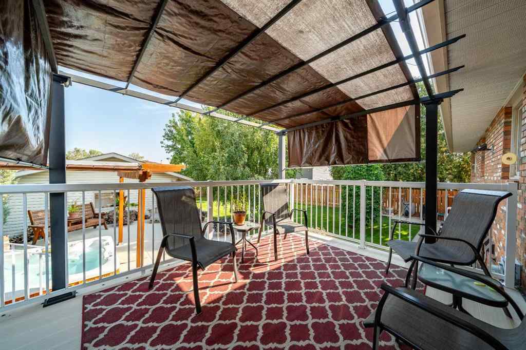 MLS® A2256379 - 72 Rossmere Way SE in Ross Glen Medicine Hat, Residential