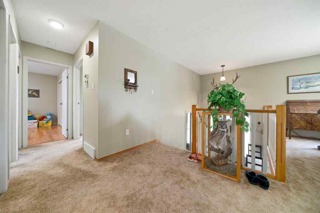 MLS® A2256379 - 72 Rossmere Way SE in Ross Glen Medicine Hat, Residential