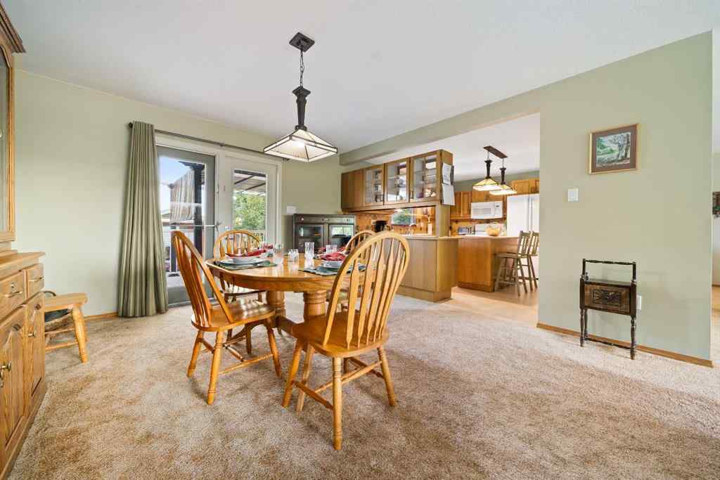 MLS® A2256379 - 72 Rossmere Way SE in Ross Glen Medicine Hat, Residential