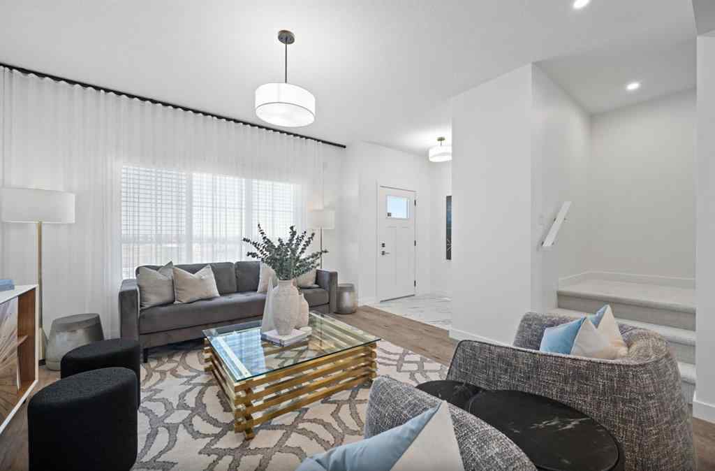 MLS® A2256381 - 552 Lewisburg Place NE in Lewisburg Calgary, Residential