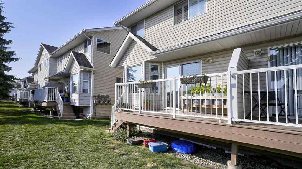 MLS® A2256383 - Unit #9 567 Edmonton Trail NE in Edmonton Trail Airdrie, Residential