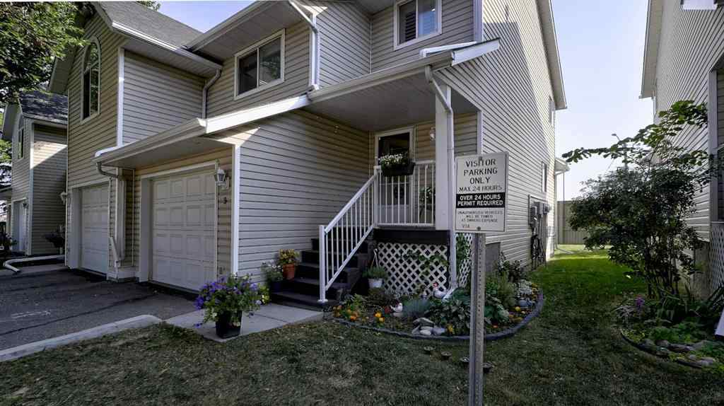MLS® A2256383 - Unit #9 567 Edmonton Trail NE in Edmonton Trail Airdrie, Residential