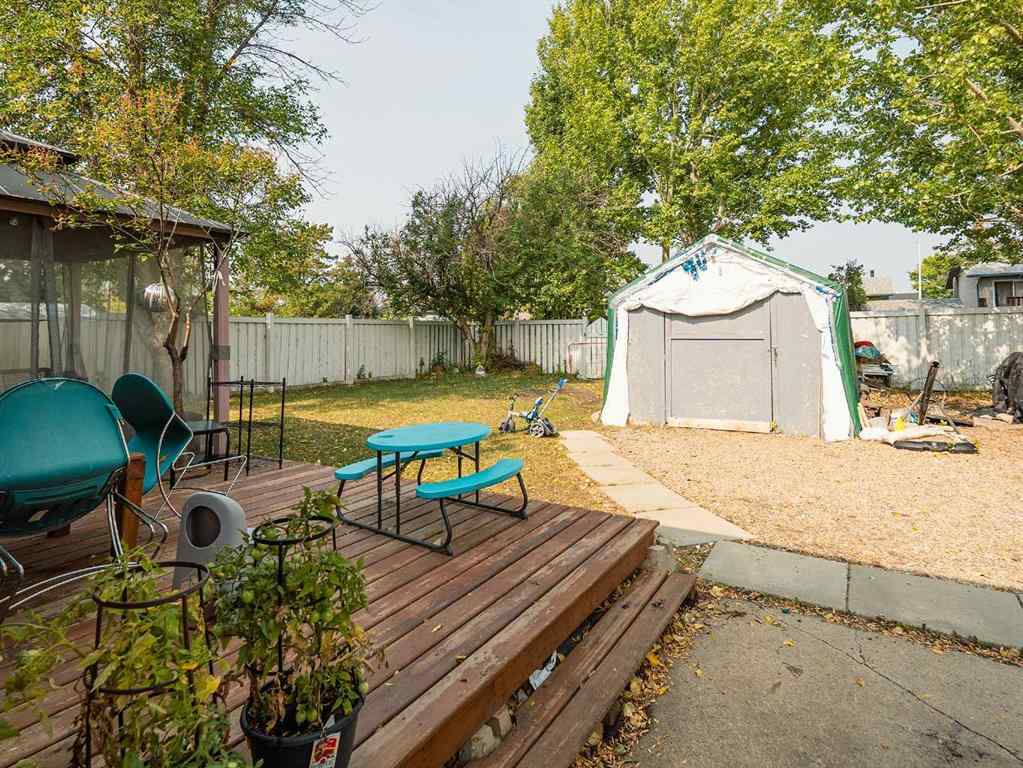 MLS® A2256386 - 9624 82 Avenue  in Patterson Place Grande Prairie, Residential