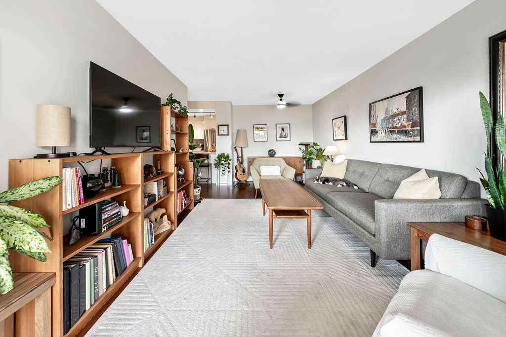 MLS® A2256390 - Unit #704 1011 12 Avenue SW in Beltline Calgary, Residential