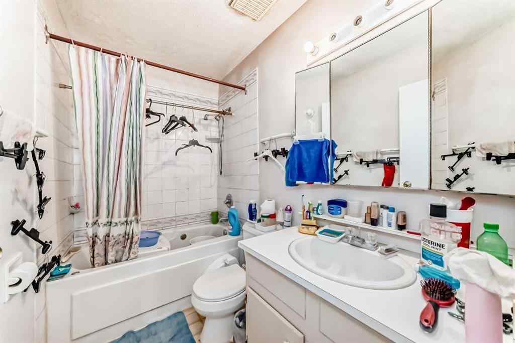 MLS® A2256394 - 352 Malvern Close NE in Marlborough Park Calgary, Residential