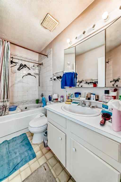 MLS® A2256394 - 352 Malvern Close NE in Marlborough Park Calgary, Residential
