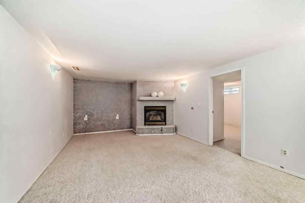 MLS® A2256394 - 352 Malvern Close NE in Marlborough Park Calgary, Residential