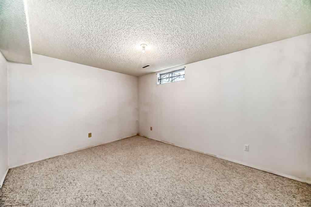 MLS® A2256394 - 352 Malvern Close NE in Marlborough Park Calgary, Residential