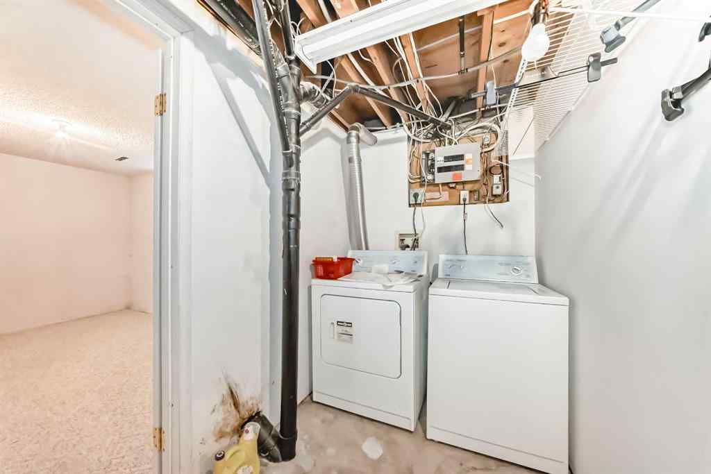 MLS® A2256394 - 352 Malvern Close NE in Marlborough Park Calgary, Residential