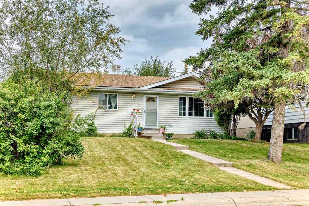 MLS® A2256394 - 352 Malvern Close NE in Marlborough Park Calgary, Residential