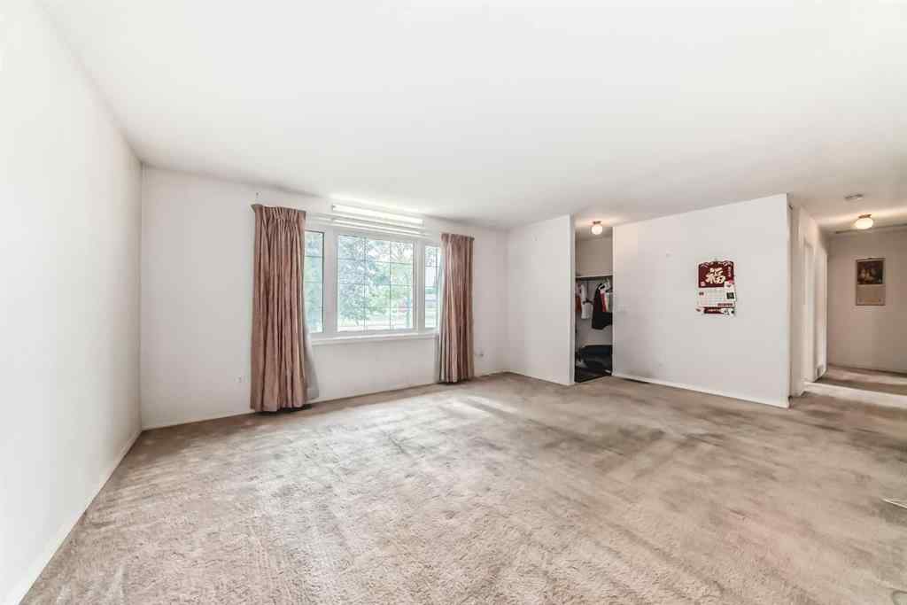 MLS® A2256394 - 352 Malvern Close NE in Marlborough Park Calgary, Residential