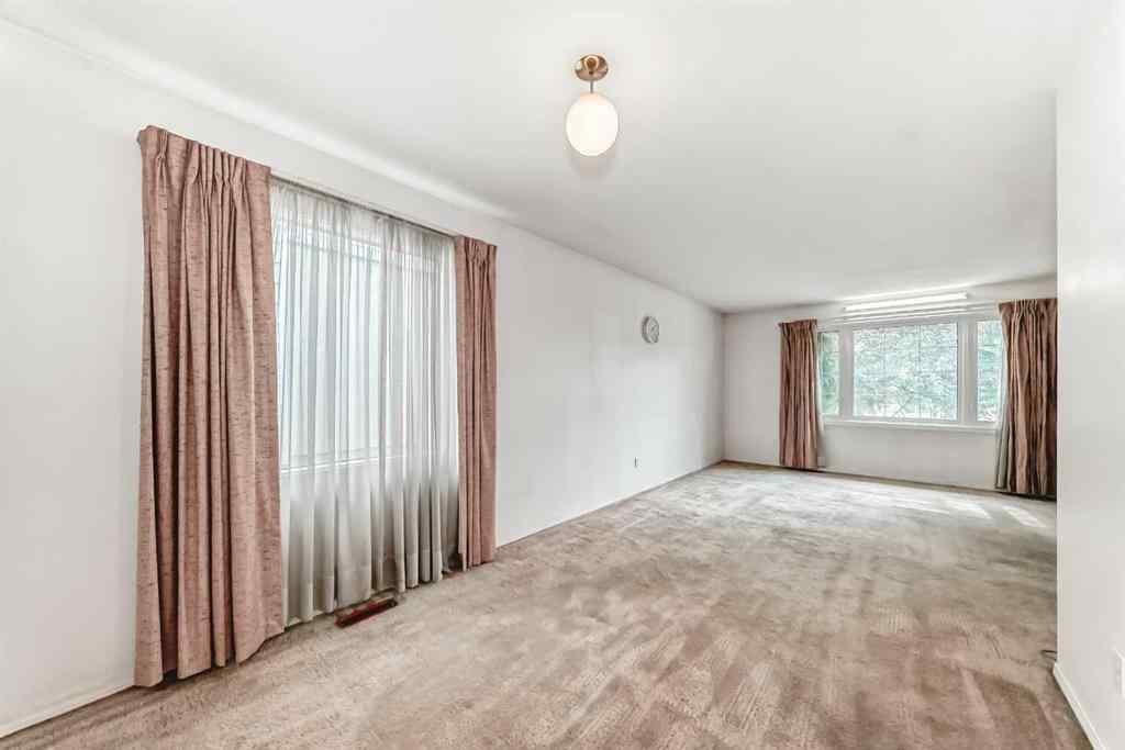 MLS® A2256394 - 352 Malvern Close NE in Marlborough Park Calgary, Residential