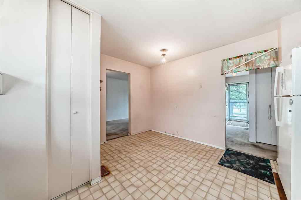 MLS® A2256394 - 352 Malvern Close NE in Marlborough Park Calgary, Residential