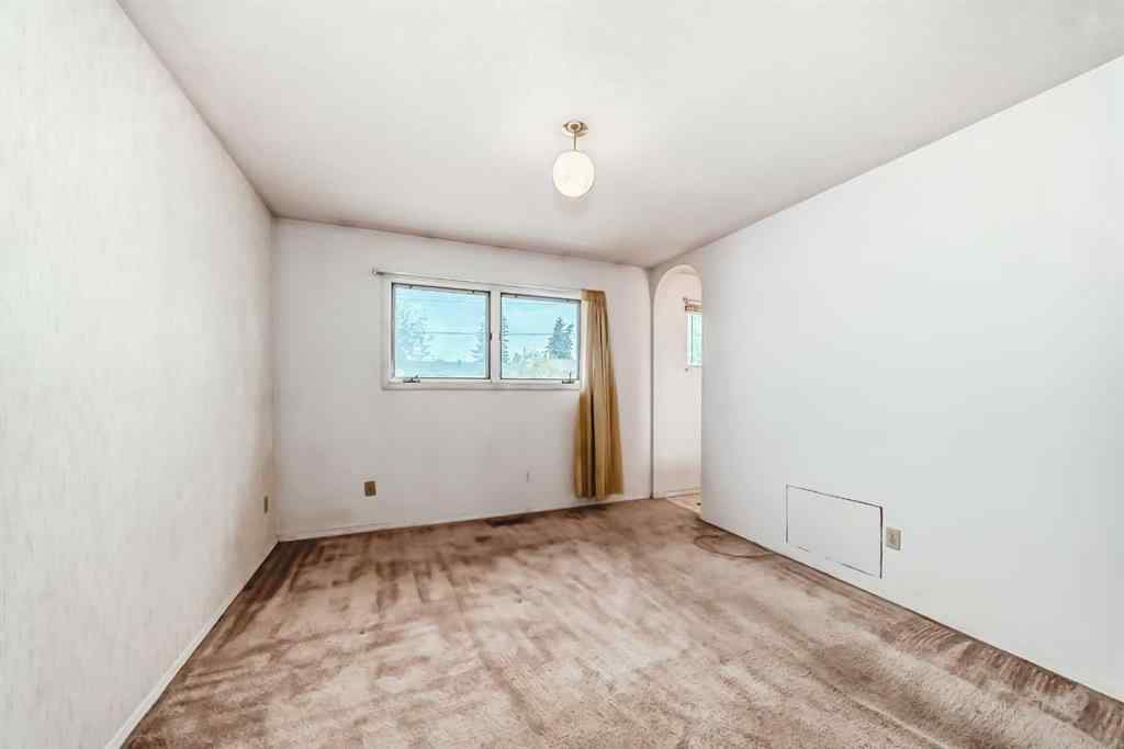 MLS® A2256394 - 352 Malvern Close NE in Marlborough Park Calgary, Residential