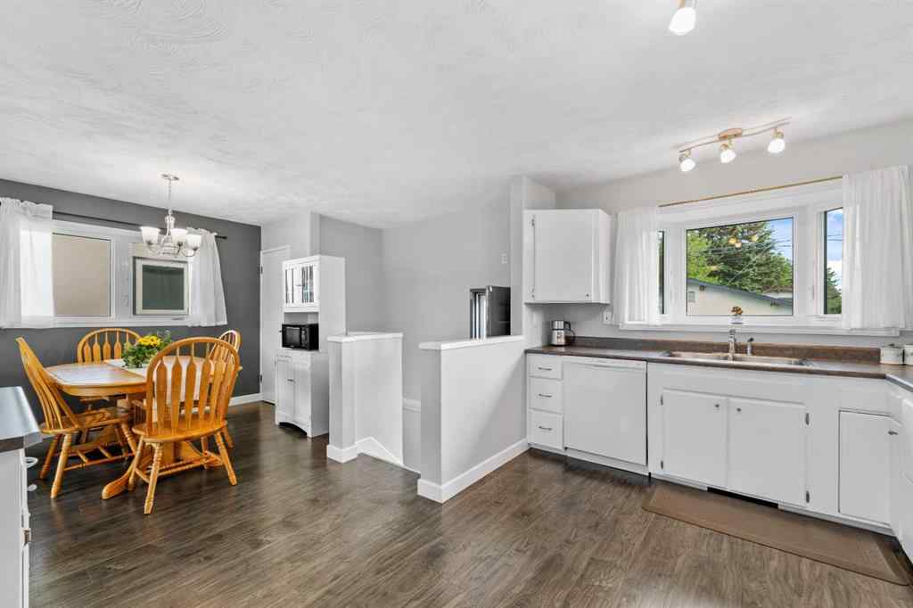 MLS® A2256395 - 249 Acadia Drive SE in Acadia Calgary, Residential