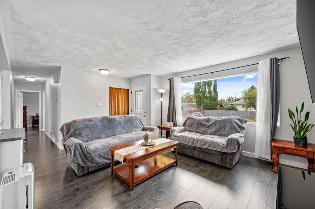 MLS® A2256395 - 249 Acadia Drive SE in Acadia Calgary, Residential