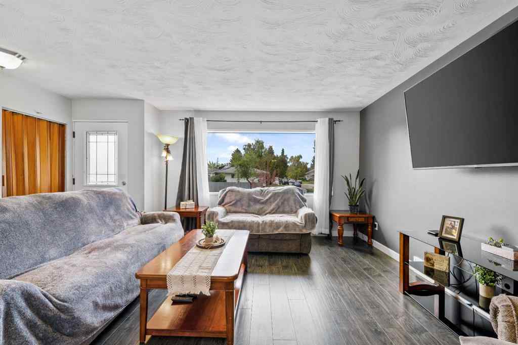 MLS® A2256395 - 249 Acadia Drive SE in Acadia Calgary, Residential