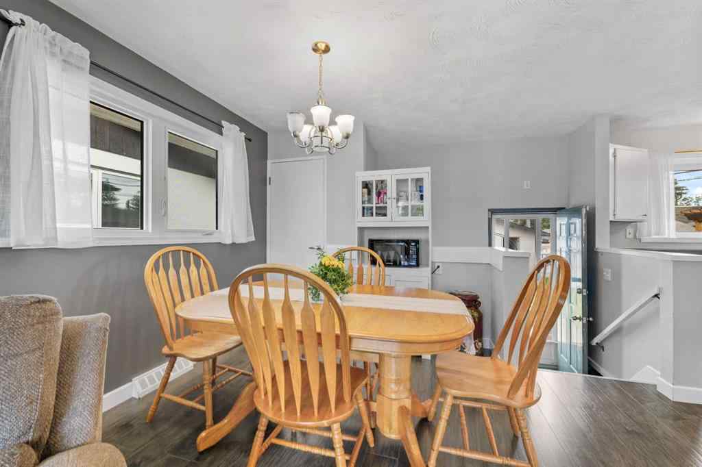 MLS® A2256395 - 249 Acadia Drive SE in Acadia Calgary, Residential