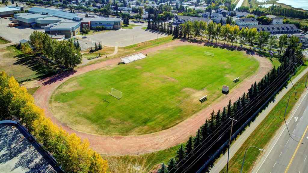 MLS® A2256396 - 109 Hillview Terrace  in Hillview Estates Strathmore, Residential