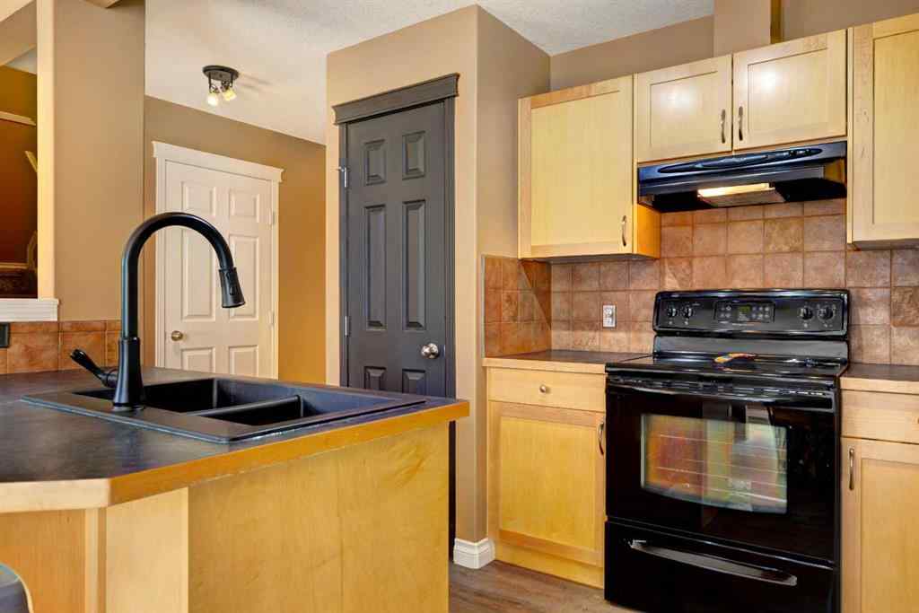 MLS® A2256396 - 109 Hillview Terrace  in Hillview Estates Strathmore, Residential