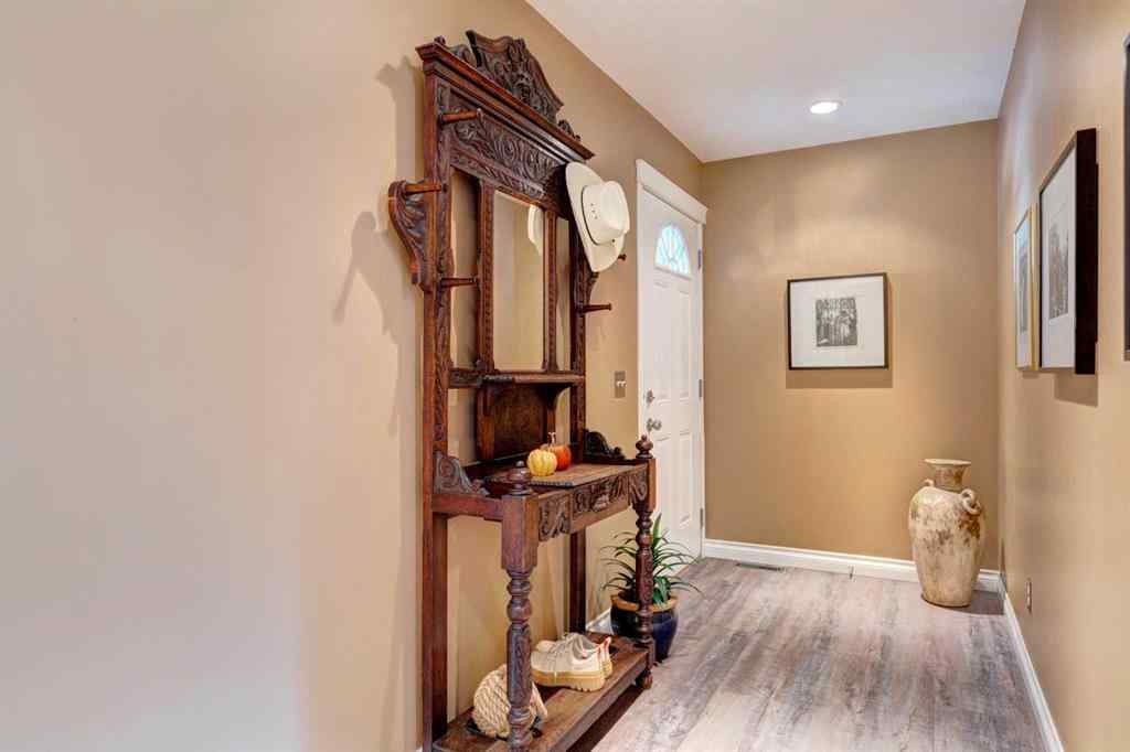 MLS® A2256396 - 109 Hillview Terrace  in Hillview Estates Strathmore, Residential