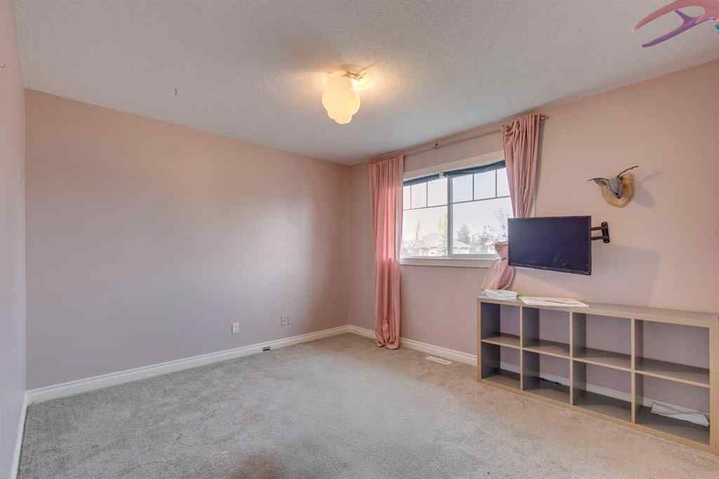 MLS® A2256397 - 1374 Strathcona Drive SW in Strathcona Park Calgary, Residential