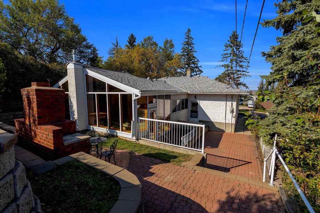 MLS® A2256402 - 419 33 Avenue NE in Winston Heights/Mountview Calgary, Residential