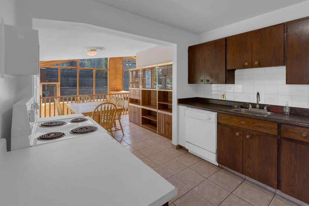 MLS® A2256402 - 419 33 Avenue NE in Winston Heights/Mountview Calgary, Residential