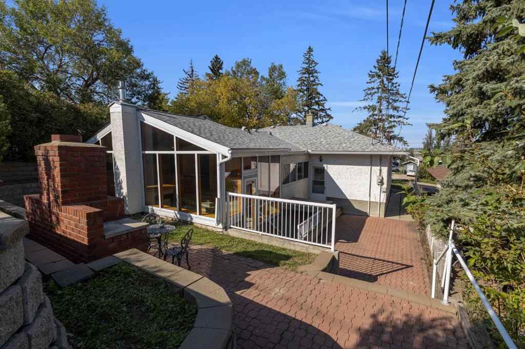 MLS® A2256402 - 419 33 Avenue NE in Winston Heights/Mountview Calgary, Residential