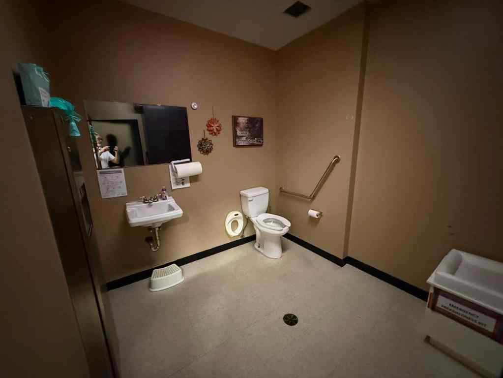 MLS® A2256405 - Unit #101 44 Gateway Drive NE in Gateway Airdrie, Commercial