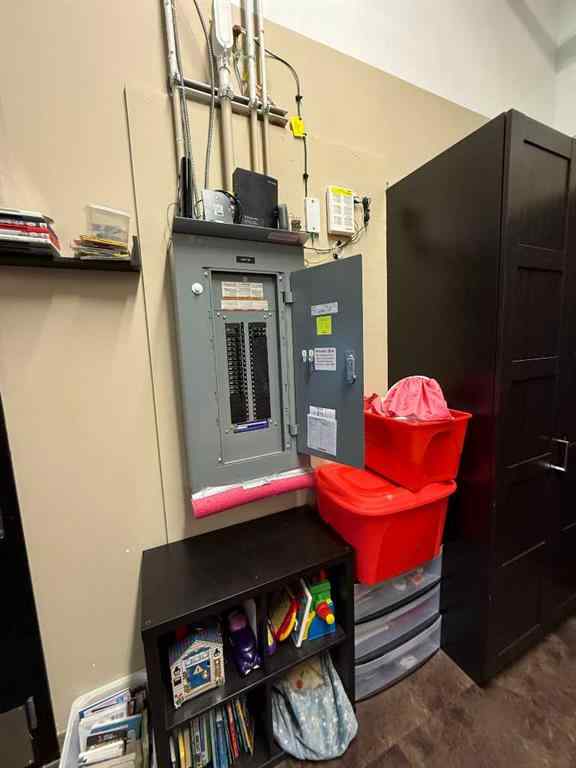 MLS® A2256405 - Unit #101 44 Gateway Drive NE in Gateway Airdrie, Commercial